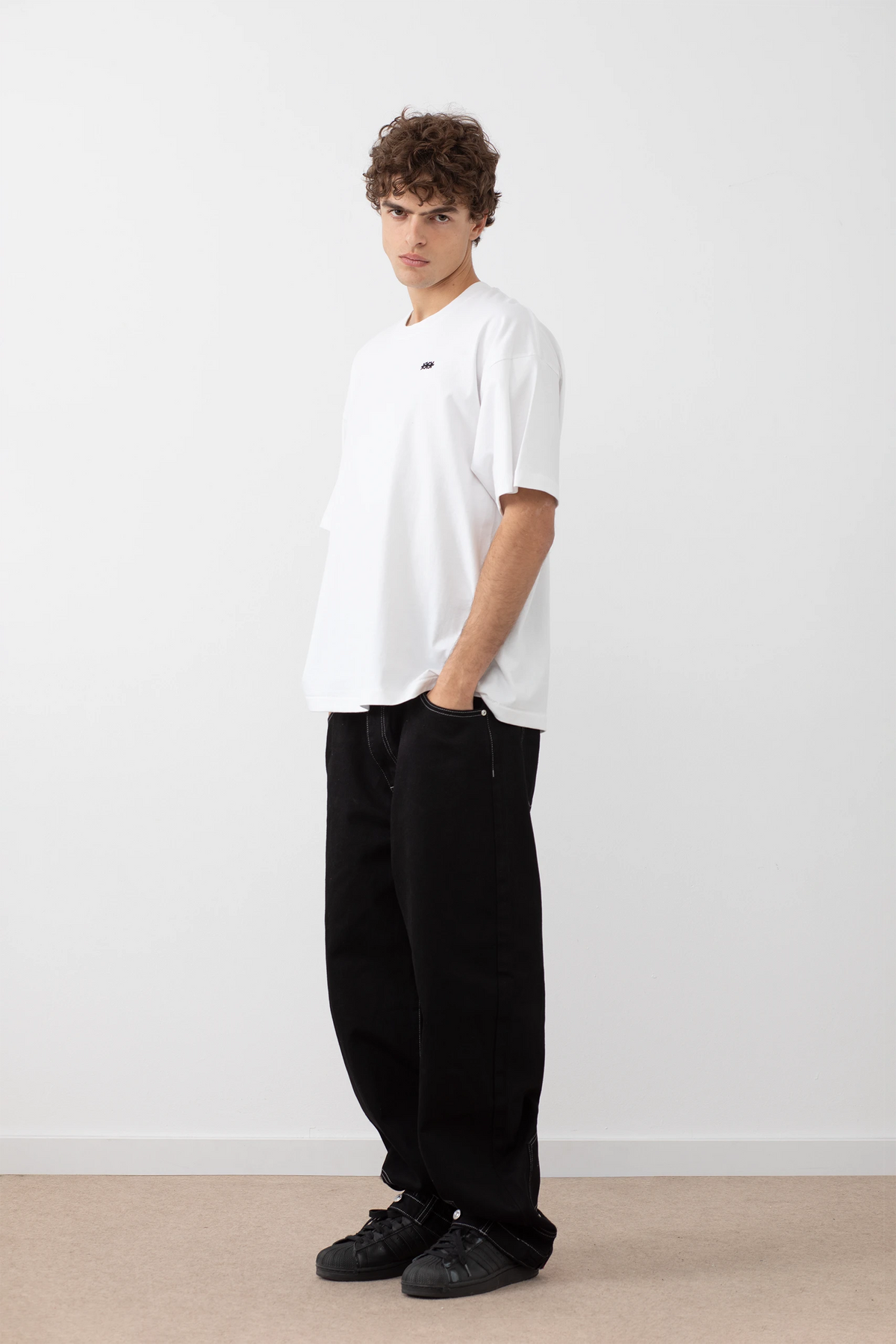 DAILY *** WHITE