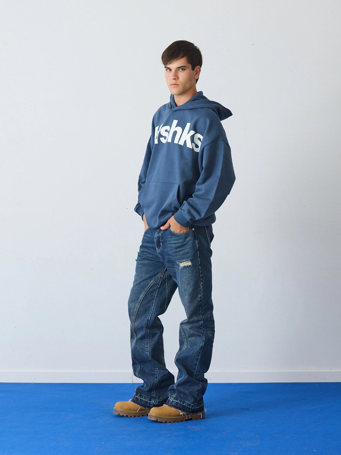 Washed knees denim