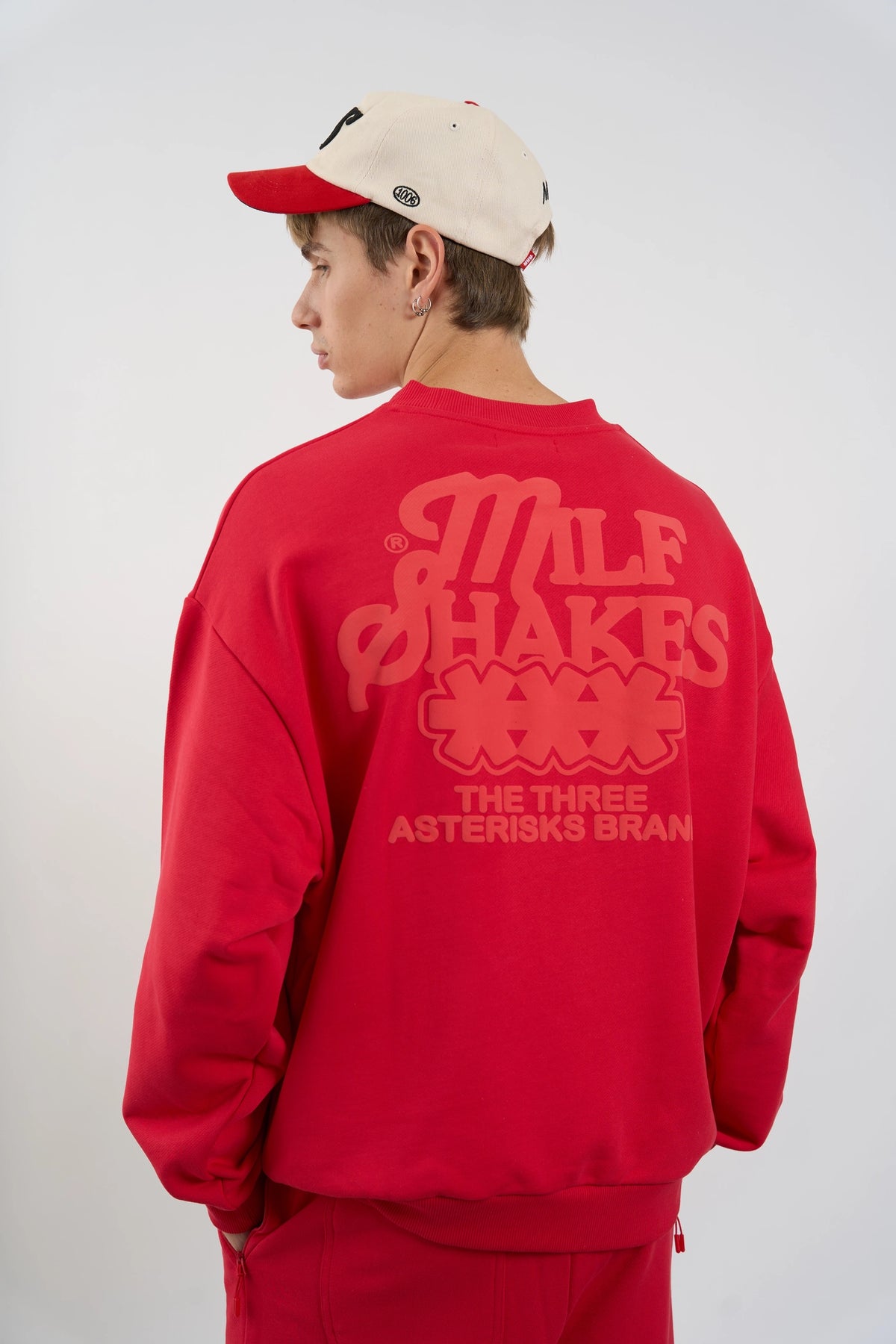 MS RED CREWNECK