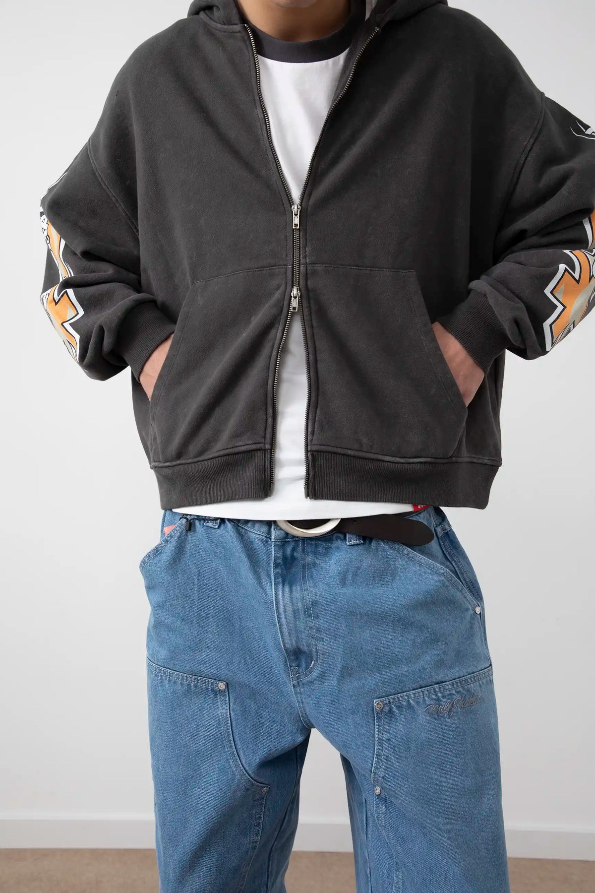 ORNG FLMS ZIPPER